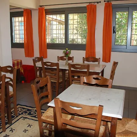 To Greki Maison d'hôtes Livartzi