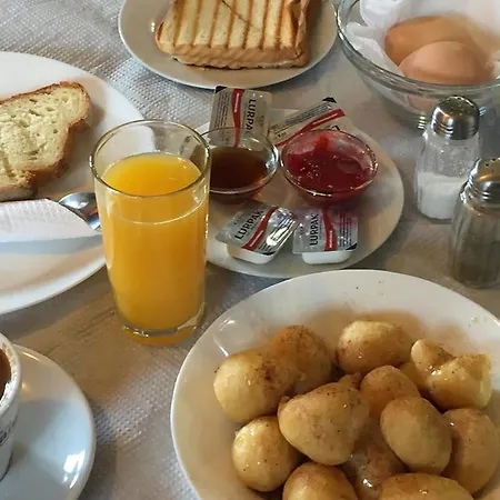 To Greki Gasthuis Livartzi