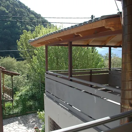 To Greki Maison d'hôtes Livartzi